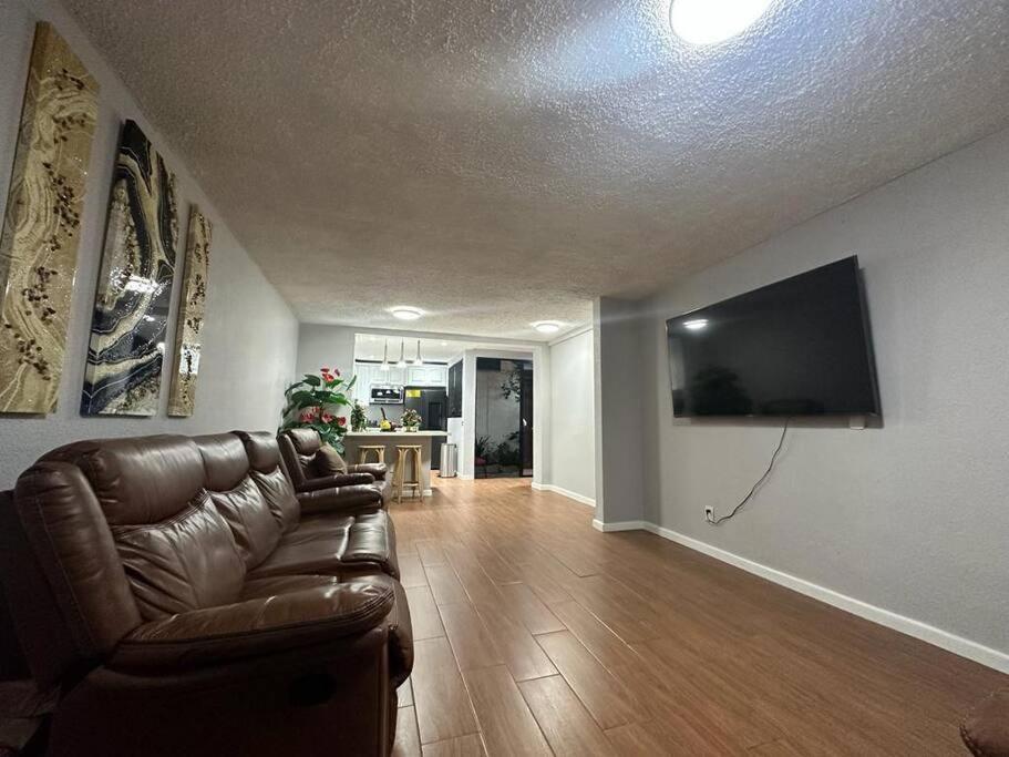 Residencia Preciosa De 2 Planta Villa San Salvador Dış mekan fotoğraf